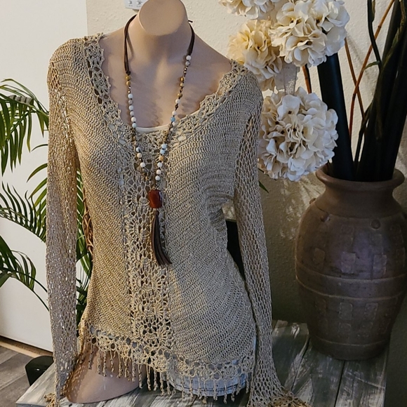 NWOT NEW GOLD SHIMMER CROCHET FRINGE SMALL SWEATER - Picture 6 of 16